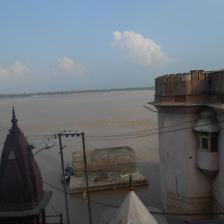 Hotel Sonmony Varanasi Exteriör bild