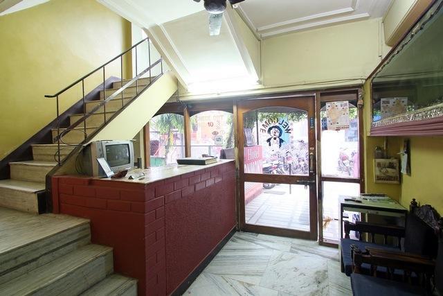 Hotel Sonmony Varanasi Exteriör bild